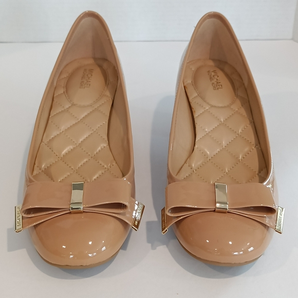 Michael Kors Kiera Flex Mid Pump Patent Dk Nude Size 10M never worn - Picture 11 of 12